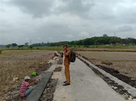 Pembangunan Talud Jalan Usaha Tani Kulon Gedongan Website Kalurahan