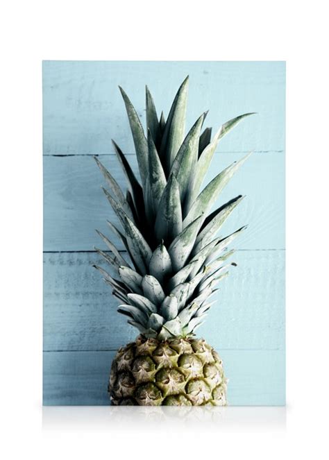 Pineapple Top Canvas Canvas med fotografi av ananas mot blå bakgrund