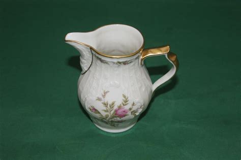 Rosenthal Sanssouci Elfenbein Moosrose Milchkännchen H 10 cm zu