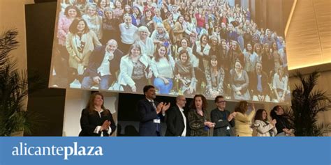 El bipartito de Alicante defiende su gestión social 3 1 millones en