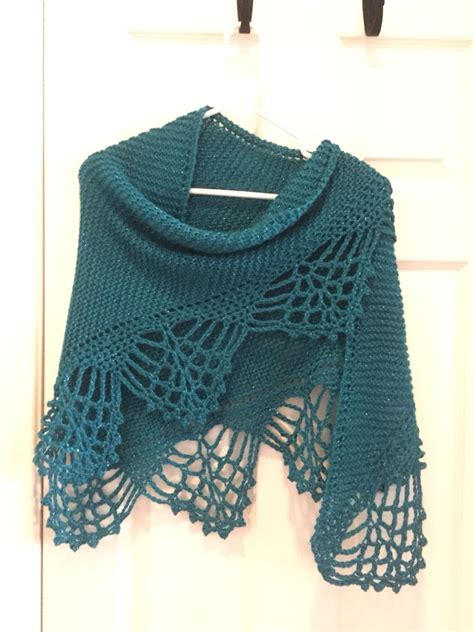 Knit And Crochet Shawl Free Pattern At Yarnspirations 2022 Bohem Tığ Desenleri Tığ Işleri