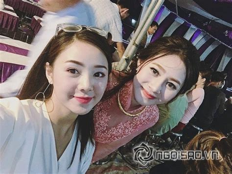 Hot girl và hot boy Việt Yến Xôi hạnh phúc trong ngày cưới Mẫn Tiên khoe ảnh lúc nhỏ