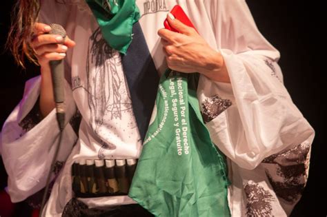 Pussy Riot En Buenos Aires Feminismo Punk Zapatismo Y Aborto Legal Diario Digital Femenino