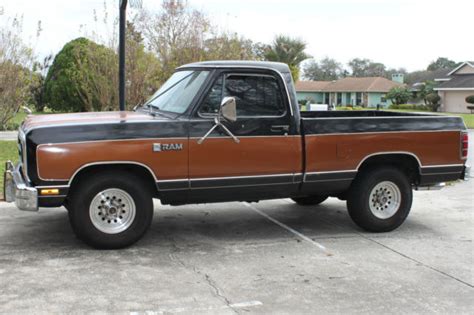 1986 Dodge Ram Truck for sale: photos, technical specifications, description