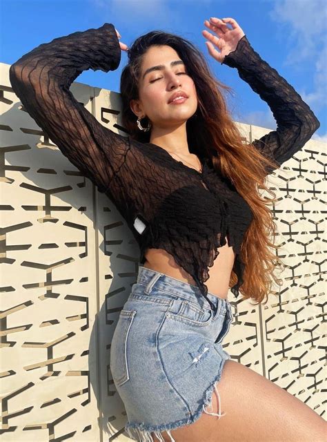 Arunika Khanna (new) : r/thighzone