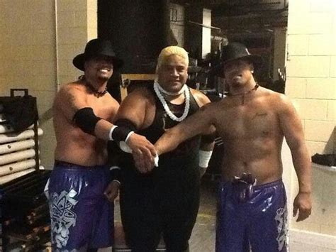 Jimmy And Jey Uso With There Dad Rikishi Tamina Snuka Wwe Wrestlers Wrestler