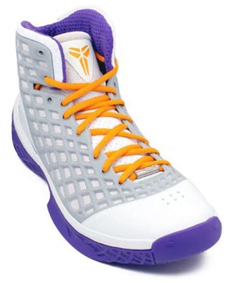 Kobe Bryant Shoes Pictures: Nike Zoom Kobe III (3) Lakers China Edition