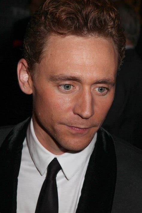 Tom Hiddleston At The Thordarkworld Premiere 2013 In Paris France