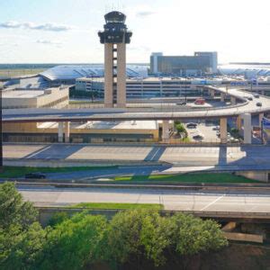 Exterior Of Dallas Fort Worth International Airport, Dallas Fort Worth ...