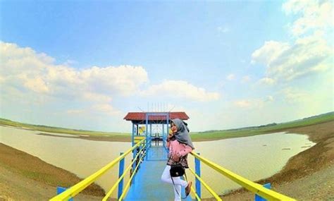 10 Gambar Waduk Cipancuh Indramayu Letak Lokasi Sejarah Asal Usul