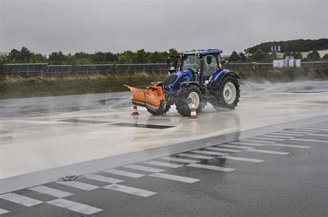 Unfall überlebt dank Bügel und Gurt LAND FORST 51 2022