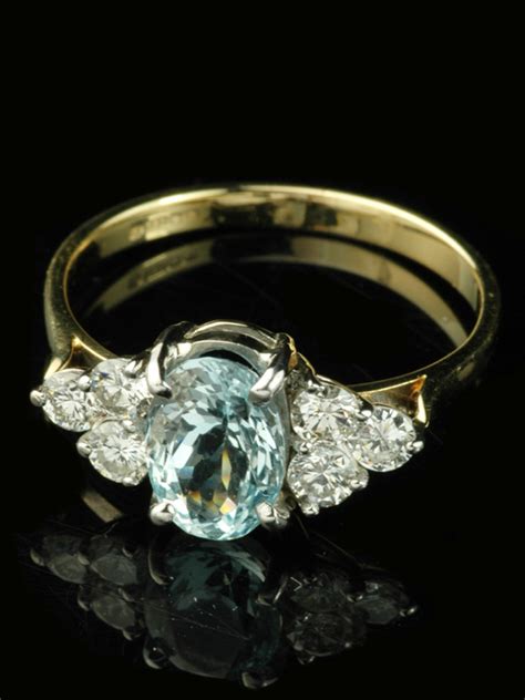 Elegant Ct Yellow Gold Aquamarine And Diamond Trefoil Ring Goodwins