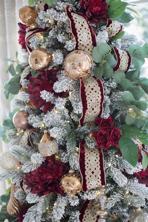 How To Decorate A Red And Gold Flocked Christmas Tree For That Traditional Look Red And Gold