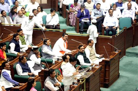 bhopal madhya pradesh finance minister jagdish devda presents