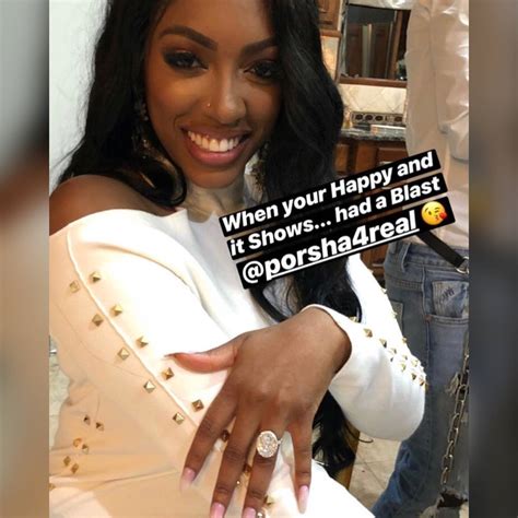 Porsha Williams Shows Off A Huge Diamond Ring! - The Shade Room