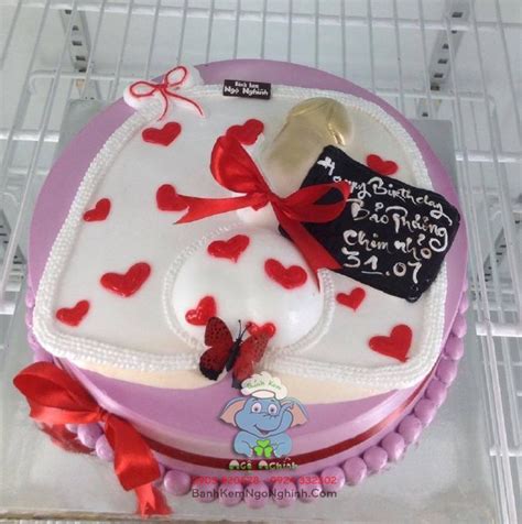 Bánh kem độc lạ hình bikini núi đôi dành cho lứa tuổi màu tím Bánh Kem Ngộ Nghĩnh