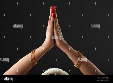 Indian Namaskar Stock Photos And Indian Namaskar Stock Images Alamy