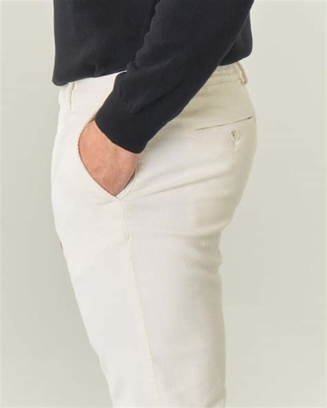 Pantalone Chino Bianco In Velluto Millerighe Di Cotone Stretch