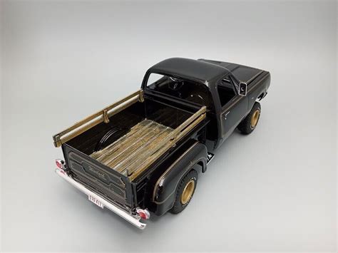 Mpc New Model Kit 1977 Dodge Warlock Stepside Pickup 1 25 Scale Mpc983 Ebay