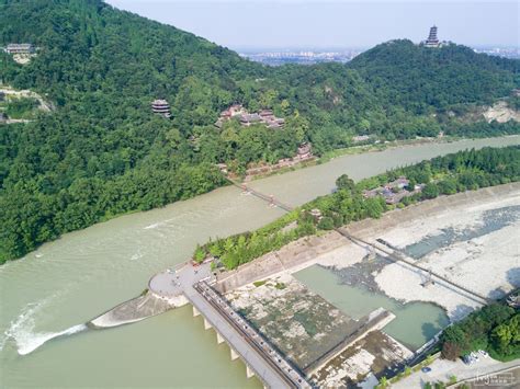 Dujiangyan Irrigation System Tour, travel guide