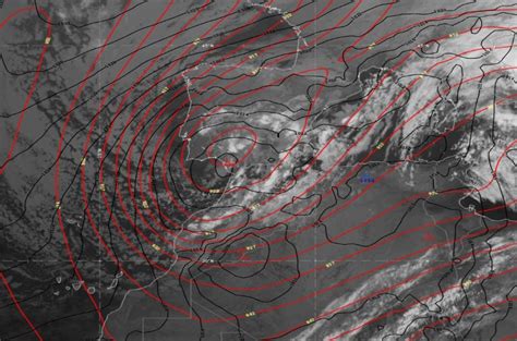 Temporal Duro En El Mediterr Neo Con Precipitaciones Intensas