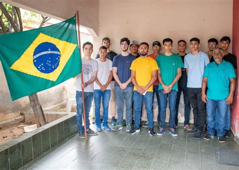 Jovens de Itajá recebem certificado de dispensa de incorporação Itajá