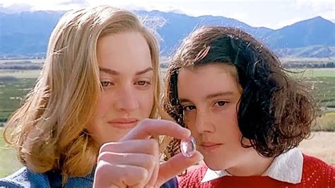 Kate Winslet S First Nude Scene Wasn T Titanic Giant Freakin Robot