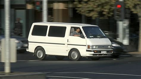 IMCDb.org: 1999 Ford Econovan [JG] in "City Homicide, 2007-2011"