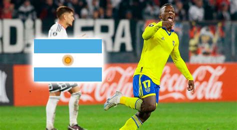 Advíncula es portada en prensa argentina tras marcar golazo en