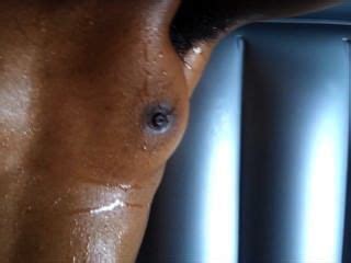 Porn Star Venus Raven Masturbates Hairy Pussy During Nuru Massage Hotntubes