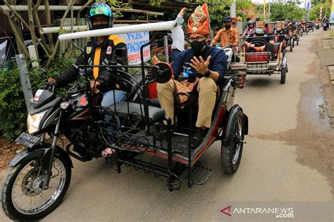 Naik Becak Motor Sandiaga Tinjau Desa Wisata Gampong Nusa Antara News