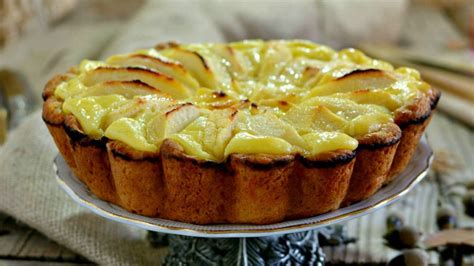 Tarte aux pommes à la crème anglaise fabuleuse