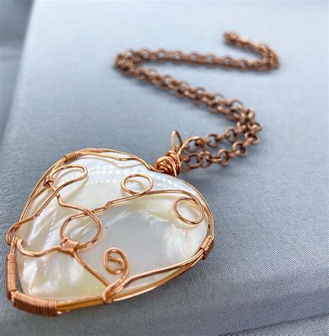 Rustic Copper Wire Heart Pendant Necklace Wire Wrapped Pendant Shell