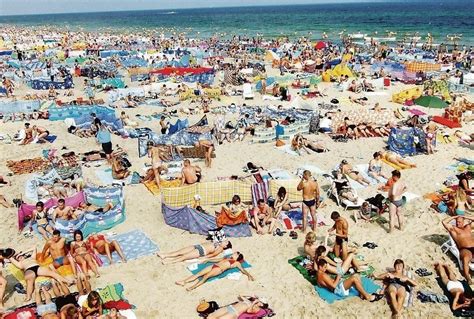 Nie uwierzysz To dzieje się na polskich plażach Parawany od rana