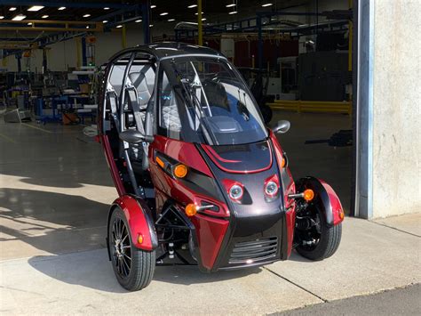 Arcimoto Ev Fun Utility Vehicle Production Begins Slashgear