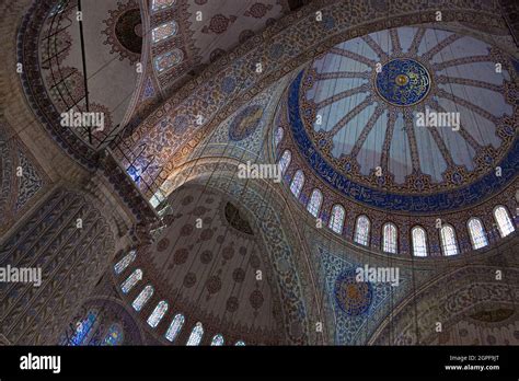 Blue Mosque Ceiling Hi Res Stock Photography And Images Alamy