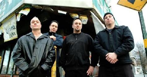 Hardcore Le Mouvement En Groupes Premiere Fr