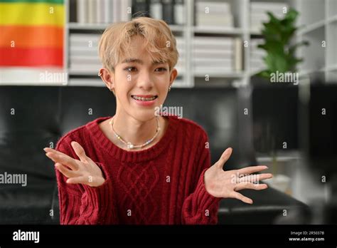 Gay Teenager Boy Banque De Photographies Et Dimages Haute R Solution