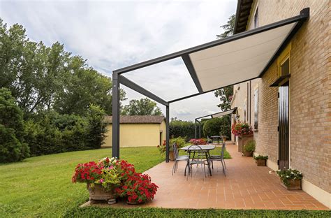 Pergola Con Tenda Scorrevole Lingua Bruno Tende Da Sole Tendaggi