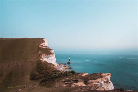 Seven Sisters Walk Guide: Seaford to Eastbourne - She walks in England