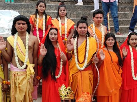 Grand Procession Taken Out From Tulsi Ghat On Lord Ram Jayanti वाराणसी में विश्व प्रसिद्ध