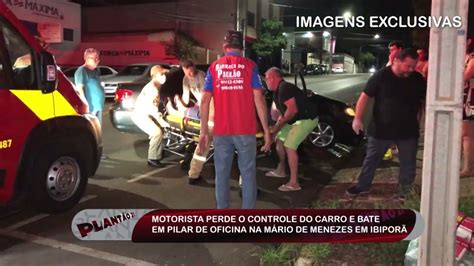 Motorista Perde O Controle Do Carro E Bate Em Pilar De Mec Nica Na Av