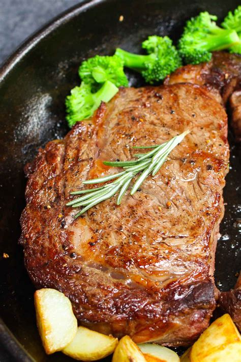 Pan Seared Rib Eye Steak Recipe - TipBuzz