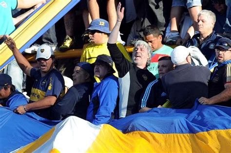 Violencia En El Fútbol Los Barras De Boca No Son Perseguidos Cnn