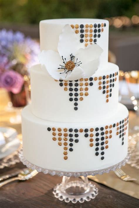 20 Deliciously Decadent Art Deco Wedding Cakes Chic Vintage Brides