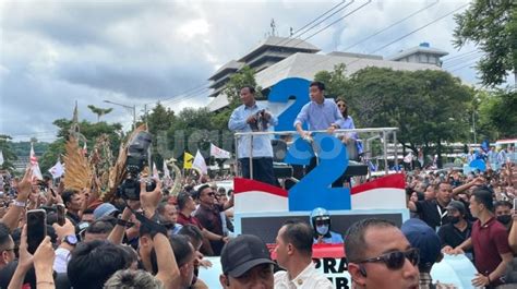 Kampanye Akbar Di Jateng Prabowo Pamer Joget Gemoy Sambil Bagi Bagi