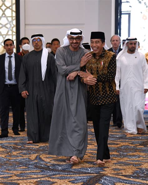 Presiden Jokowi Dan Presiden MBZ Resmikan Masjid Raya Sheikh Zayed Di