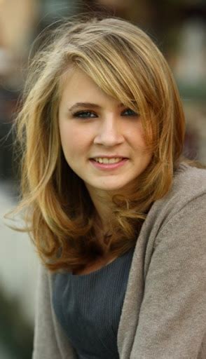 Eve Macklin Hot Bikini Image Gallery Images Photos Pics Cinemagigs