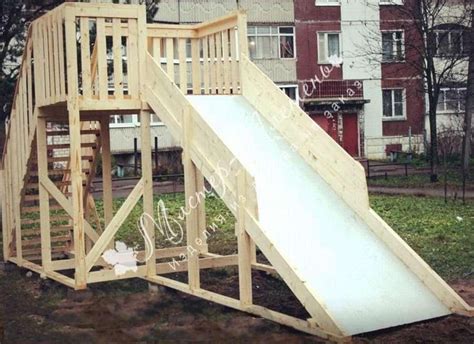 Деревянная горка из досок для дачи и дома - 10 проектов для улицы