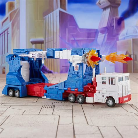 The Transformers The Movie 86 21 Ultra Magnus Arrives From Hasbro